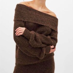 NA-KF Knitted Off Shoulder Sweater